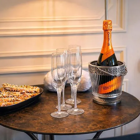 Exceptional Belle Epoque In 4 Guests דירה ניס